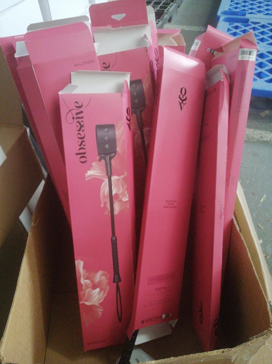 Шльопанка із заклепками Obsessive Gretia studded crop O/S, чорна (м'ята упаковка!!!)