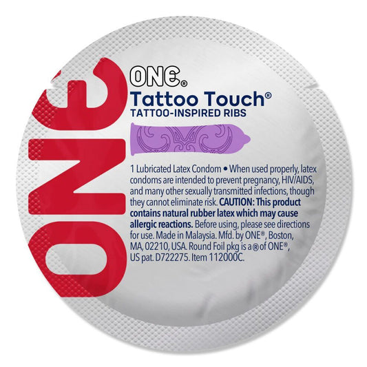 Презерватив ONE Tattoo Touch Purple, 1 шт, фіолетовий з рельєфом у вигляді татуювання